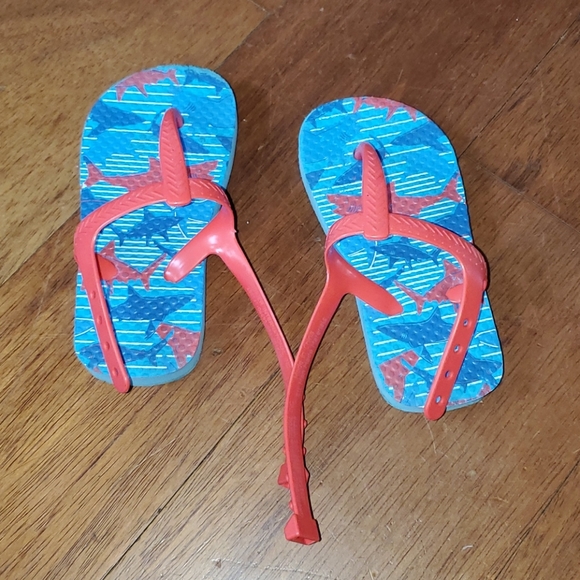 Sandals - Picture 2 of 3